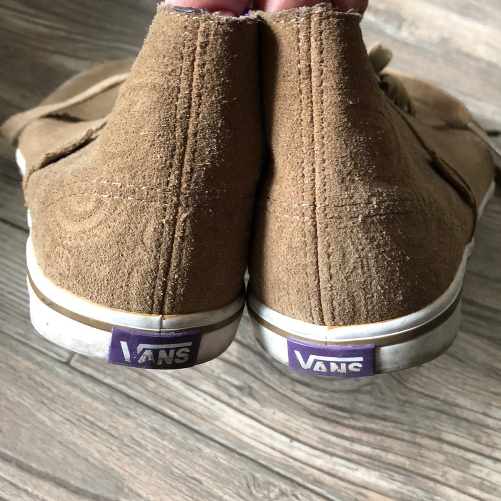 Vans - Picture 3 of 5